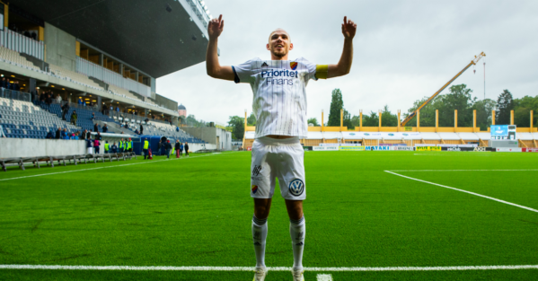 Marcus Danielson första försvararen som vinner Månadens spelare