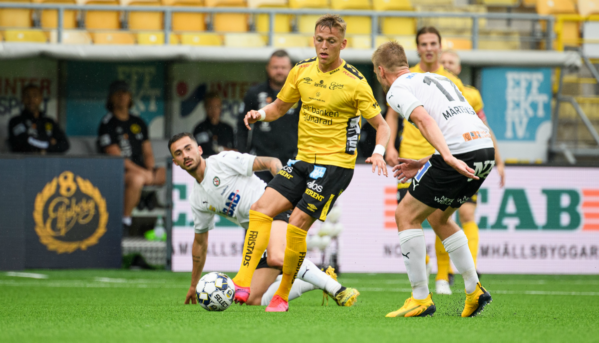 Kryss på arenan i Borås