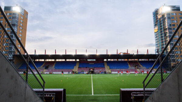 AFC och sportchefen går skilda vägar
