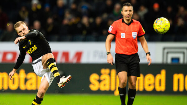 VIDEO: Larssons frispark räddade AIK på stopptid