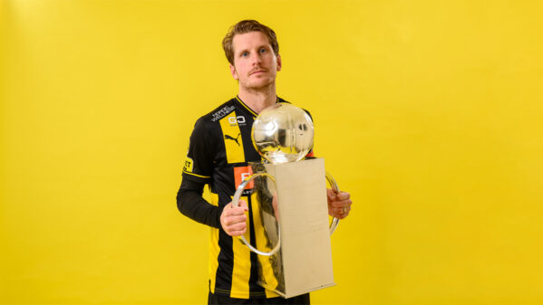 Bilder: Flera trotjänare lägger skorna på hyllan