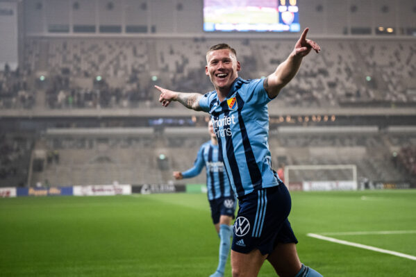 Djurgården och Mjällby vann när premiäromgången avslutades