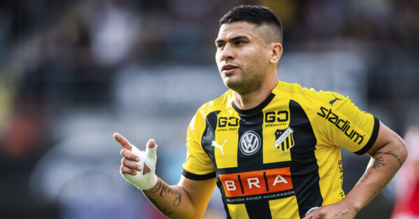 Dubbla mål av Paulinho när Häcken vann