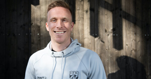 Blåvitt värvar Oscar Wendt