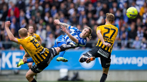 VIDEO: Omarsson konstsparkade Blåvitt till derbyseger