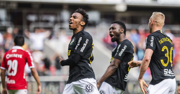 Obasi segerskytt mot decimerat Kalmar