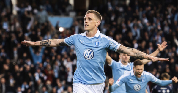 Rieks spräckte Pekings hållna nolla