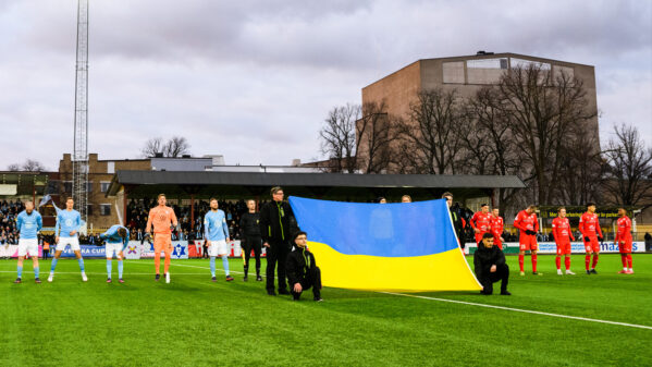 Elitklubbarna skänker miljonbelopp till krigsoffer i Ukraina